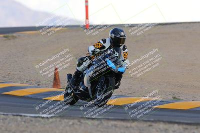 media/Oct-03-2022-Moto Forza (Mon) [[5f077a3730]]/Beginner Group/Session 5 (Turn 12)/